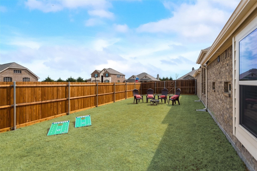 639 Devonshire Drive - Photo 24