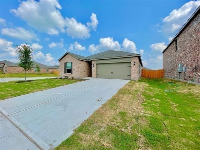 303 Foster Lane - Photo 1