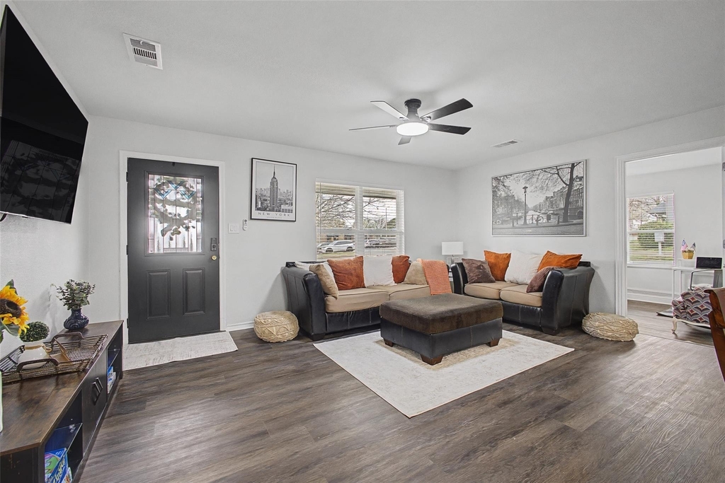 7210 Hickory Street - Photo 0