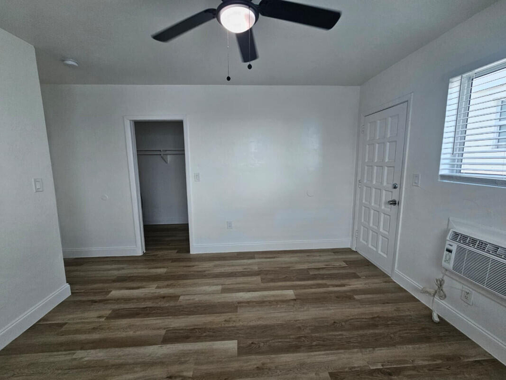 7720 Abbott Avenue - Photo 3