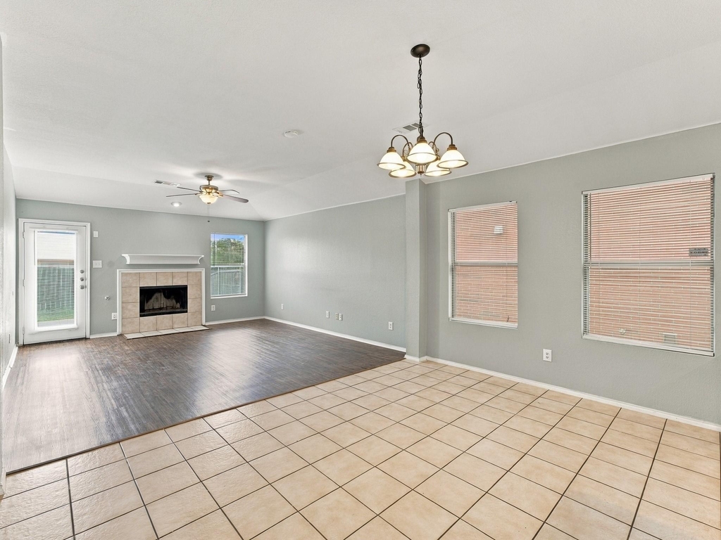 5820 Show Master Lane - Photo 17