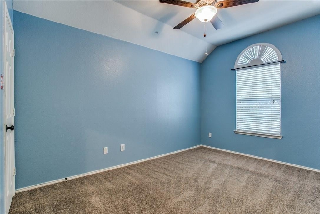 208 N Arbor Ridge Drive - Photo 16