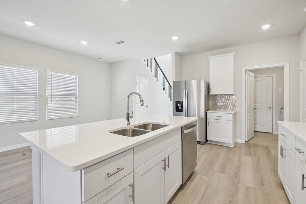 5204 Golden Trout Drive - Photo 4