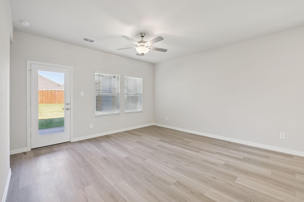 5204 Golden Trout Drive - Photo 7