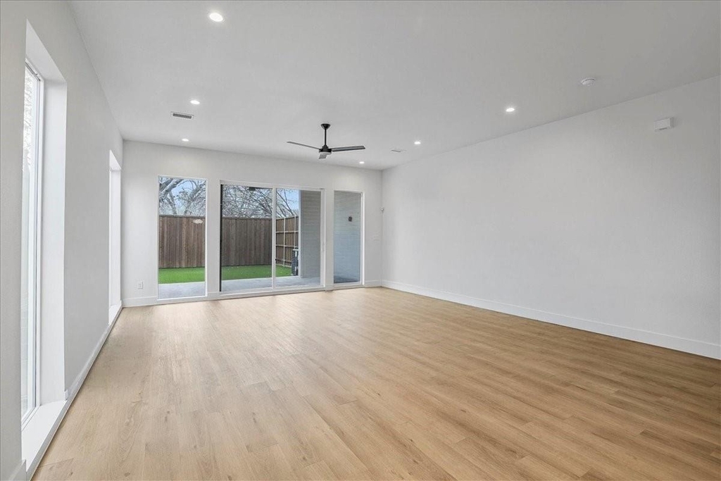 2413 Crossman Avenue - Photo 1
