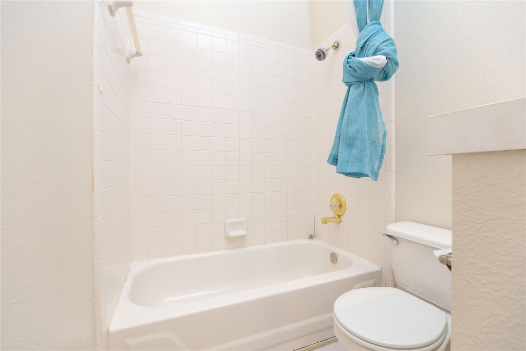 1207 Brook Drive - Photo 20