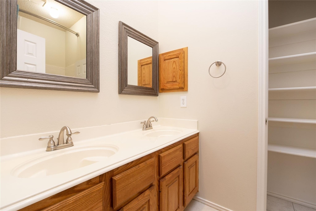 1207 Brook Drive - Photo 19