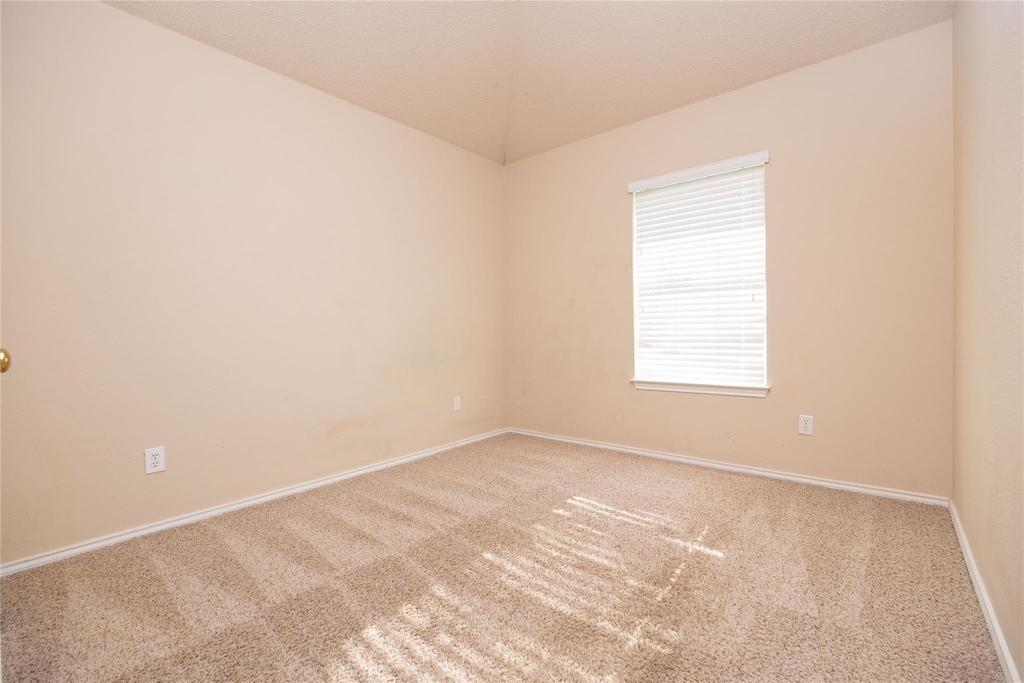 1207 Brook Drive - Photo 15