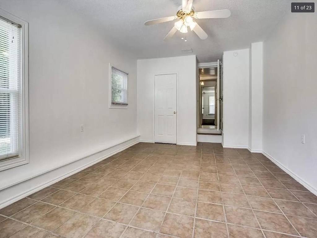 4009 Acacia Street - Photo 11
