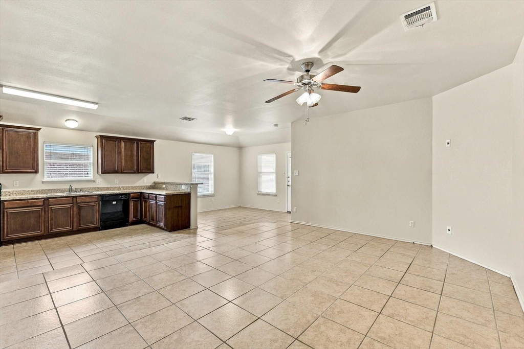 2515 Wynngate Drive - Photo 10