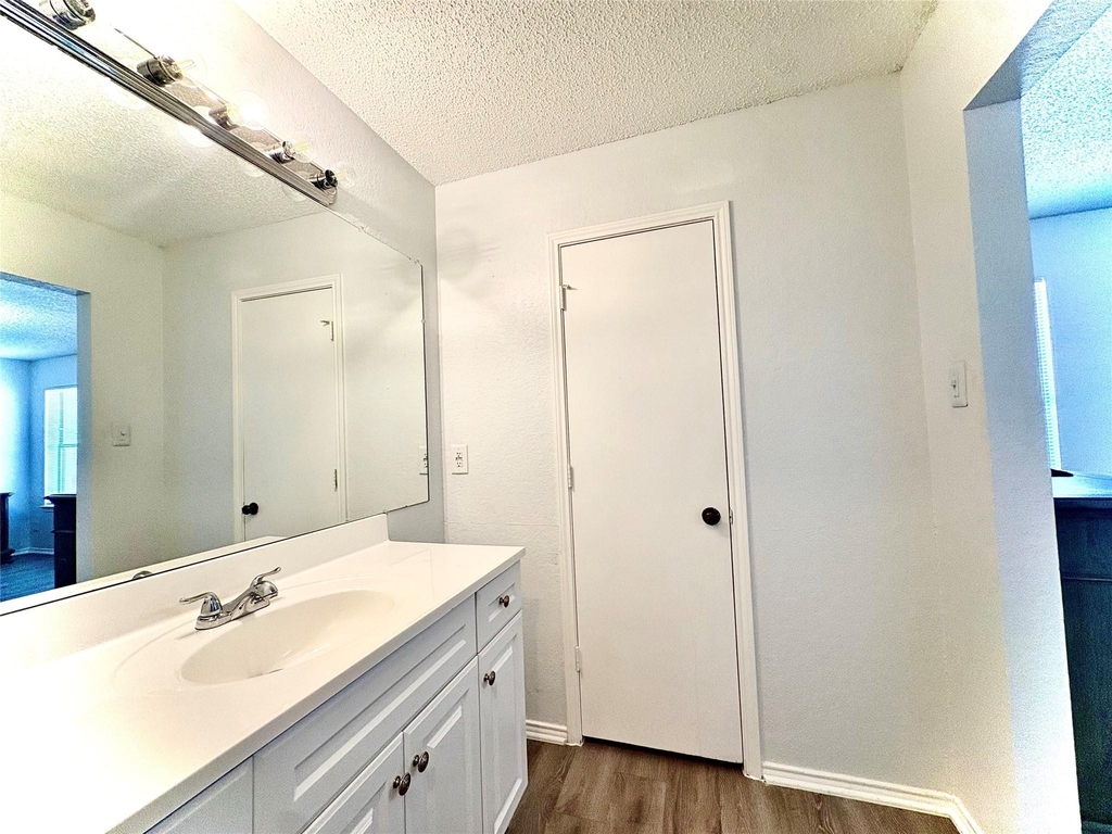1920 San Rafael Street - Photo 18