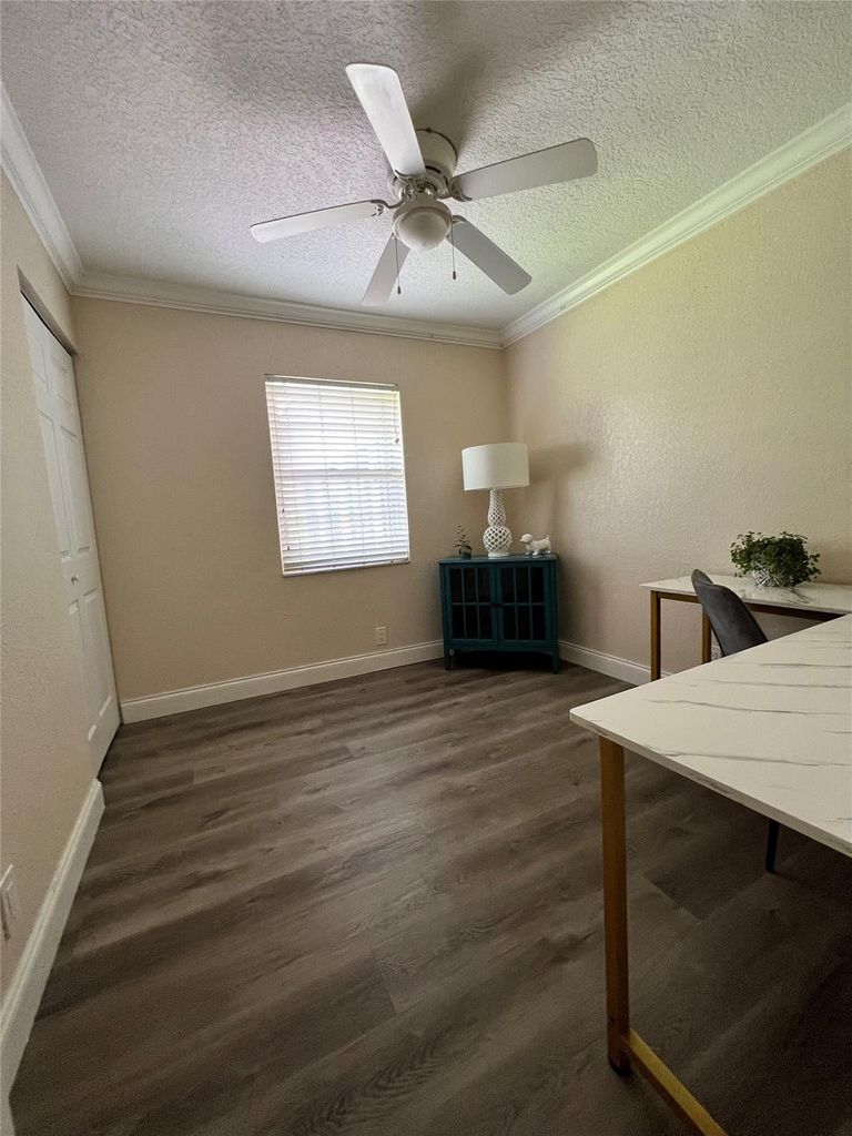 9135 Saddlecreek Drive - Photo 13
