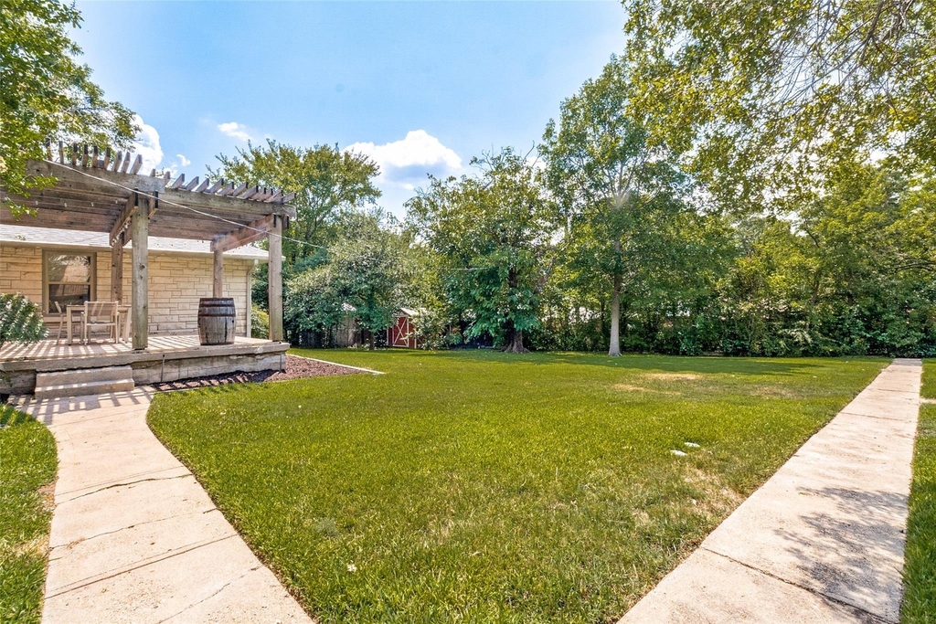 519 Northlake Drive - Photo 24