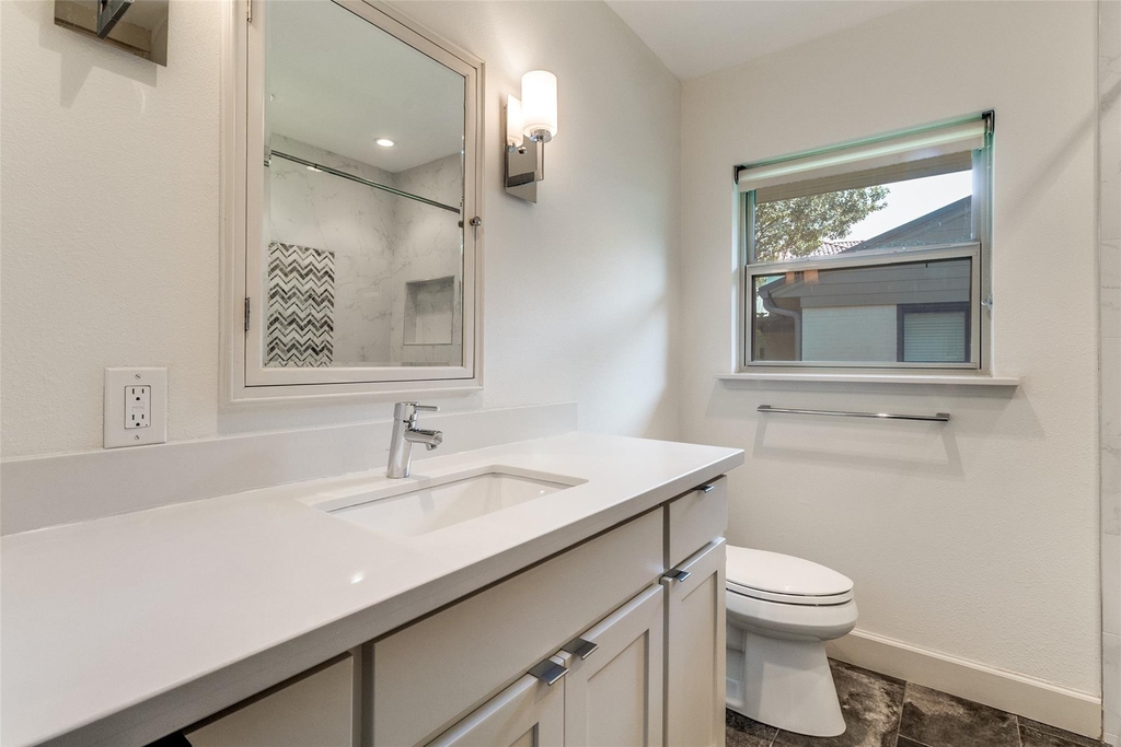 519 Northlake Drive - Photo 18