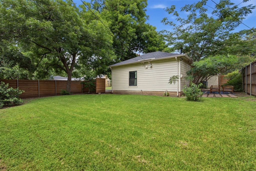 1430 S Montreal Avenue - Photo 4