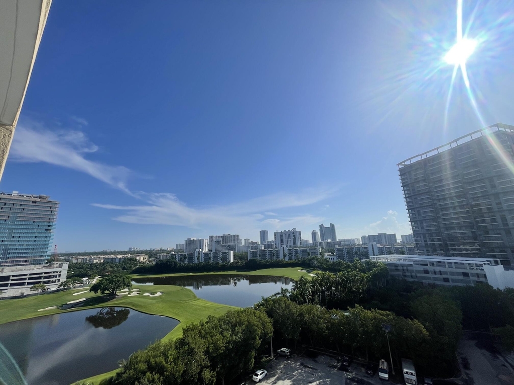 1755 E Hallandale Beach Boulevard - Photo 19