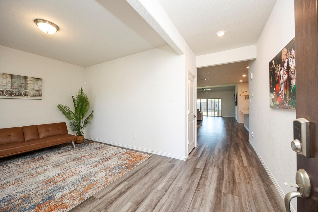 495 Fox Ridge Drive - Photo 3