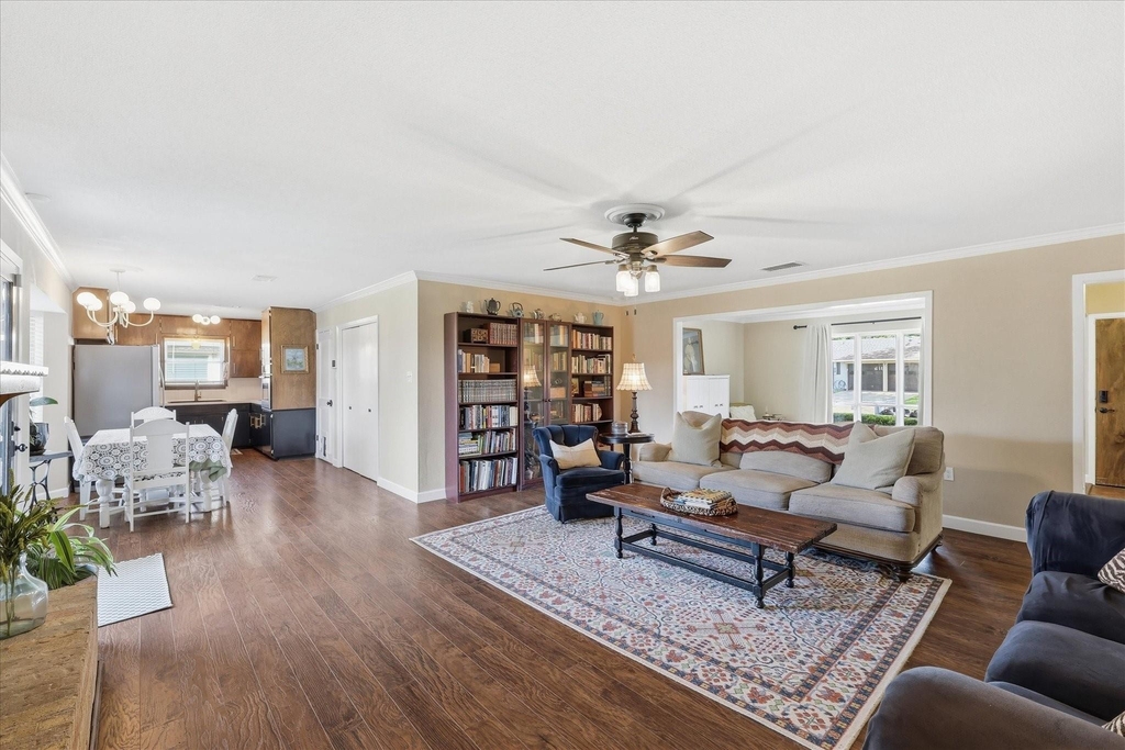 217 E Louella Drive - Photo 8