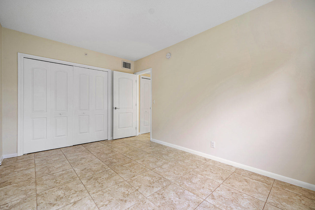 701 Ne 7th Avenue - Photo 13