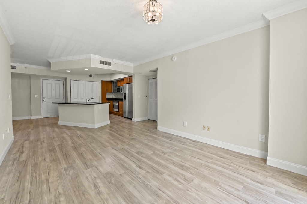 600 S Dixie Highway - Photo 22