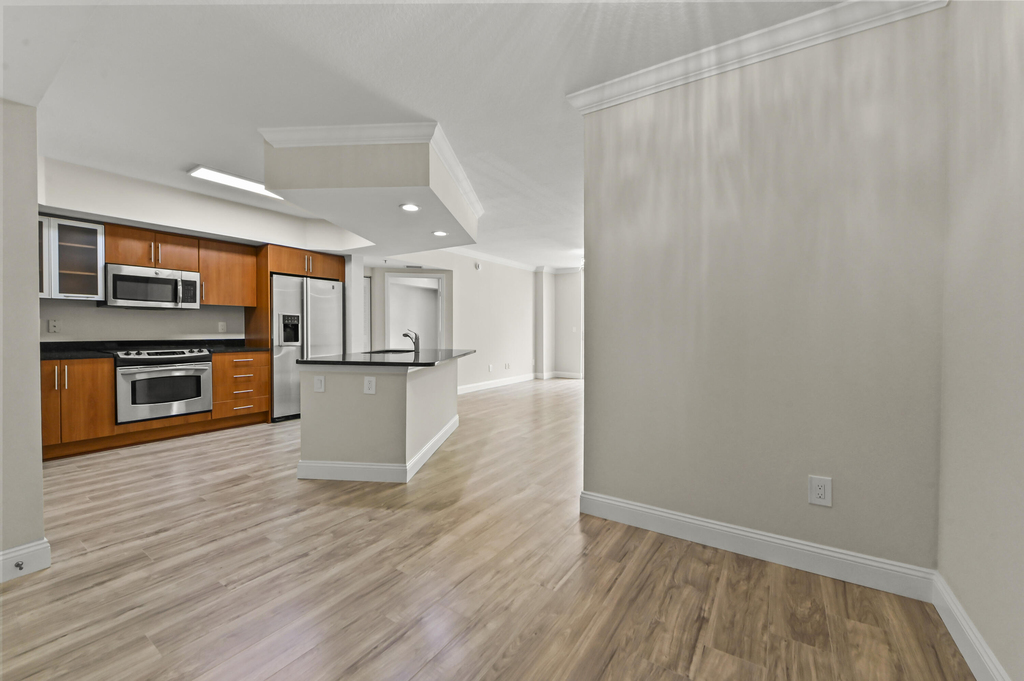 600 S Dixie Highway - Photo 24
