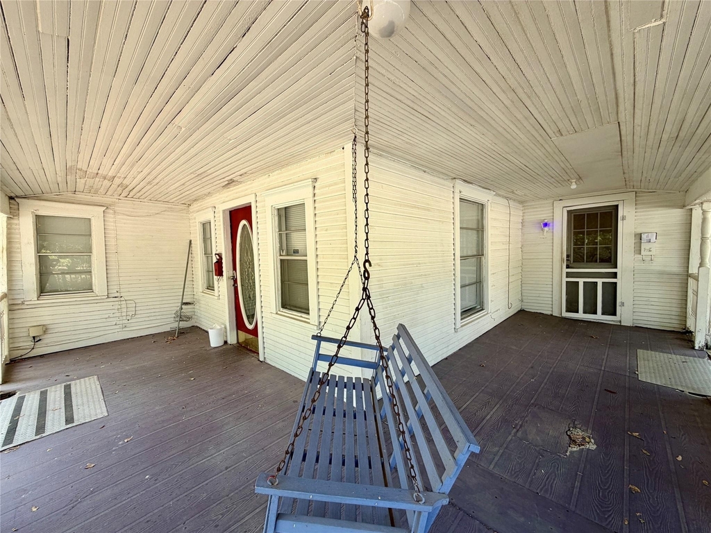 530 Schmitz Street - Photo 3