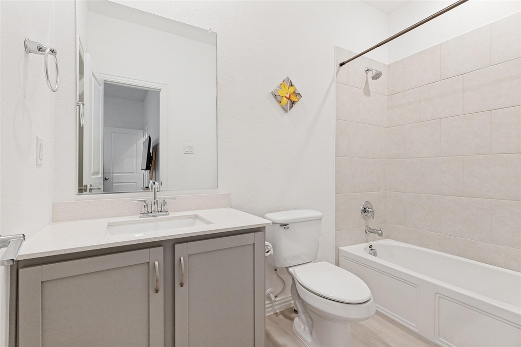 1153 Canuela Way - Photo 16