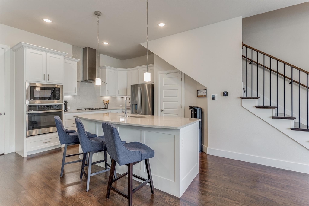 8052 Zeppos Drive - Photo 7