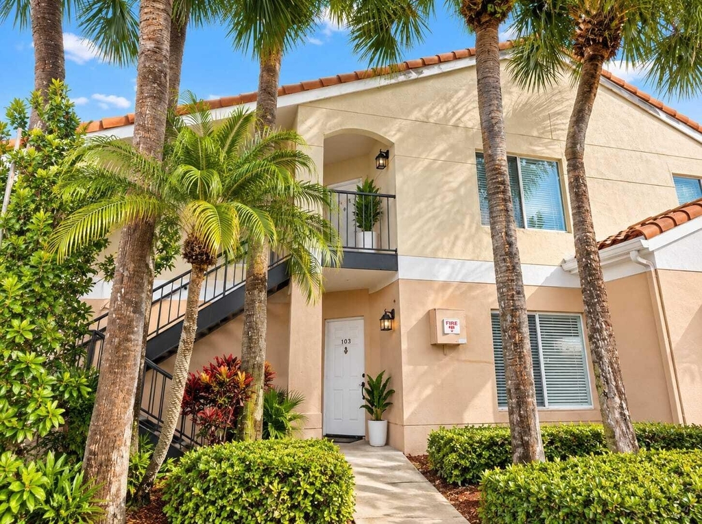 815 W Boynton Beach Boulevard - Photo 9