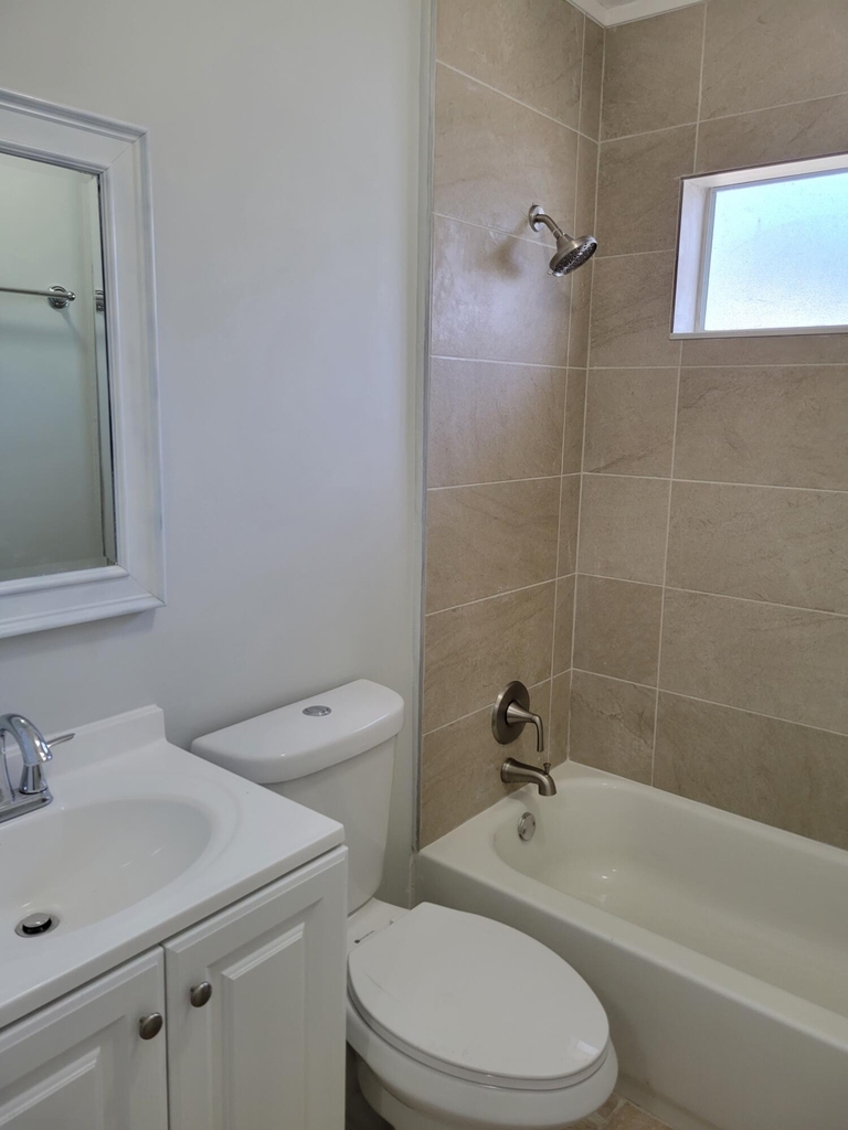 651 Ne 46th Court - Photo 6