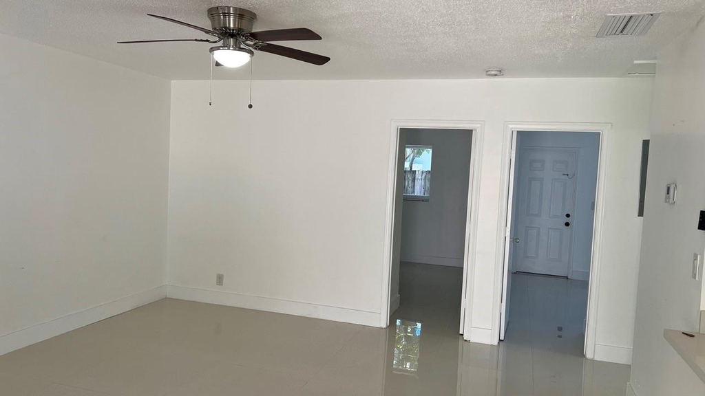 220 Se 22nd Avenue - Photo 3