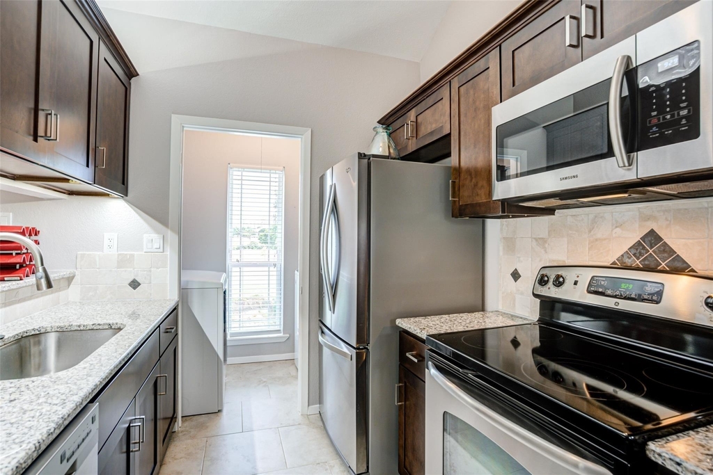 5981 Arapaho Road - Photo 4