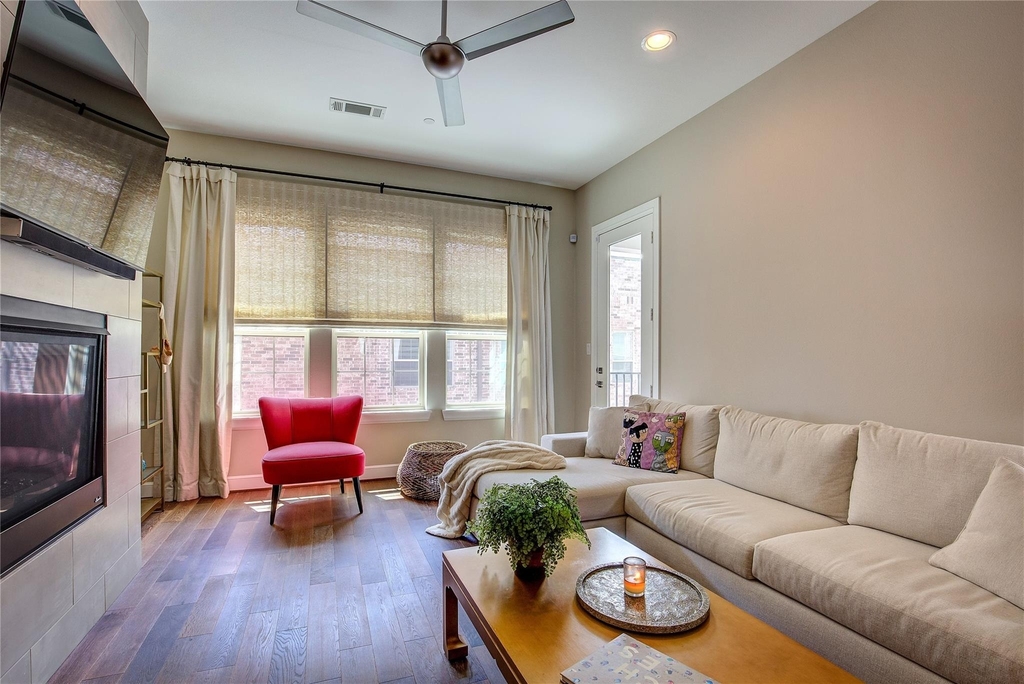 5015 Meridian Lane - Photo 4