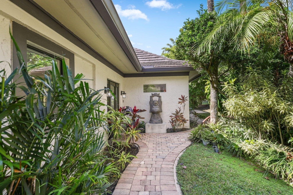 2835 Polo Island Drive - Photo 3