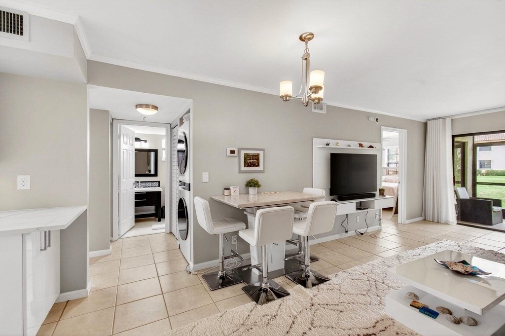 321 Norwood Terrace - Photo 3