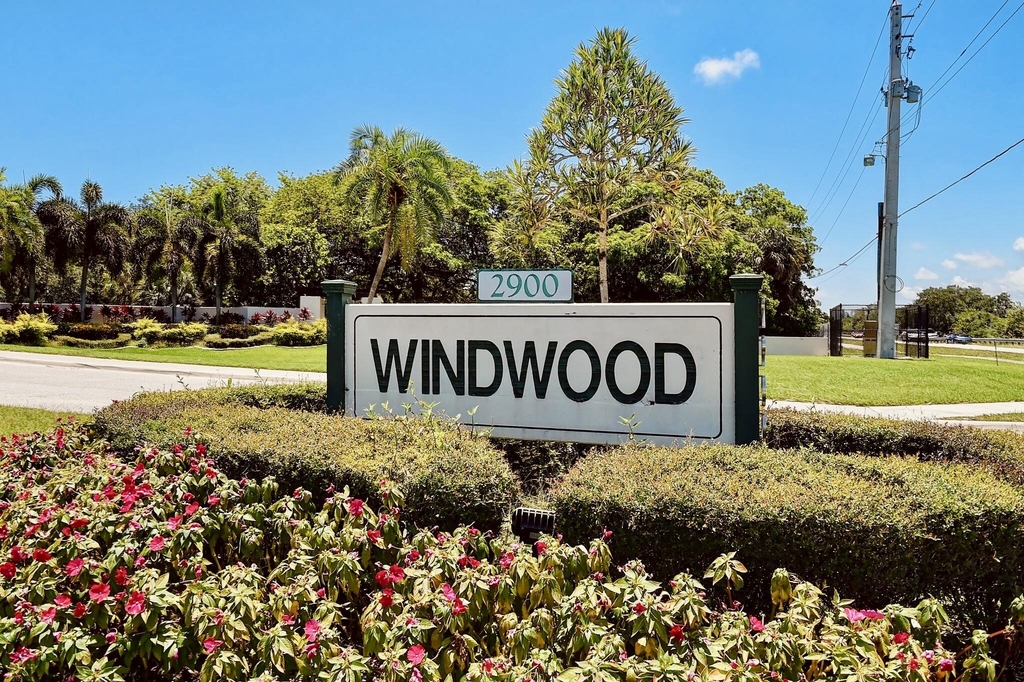 321 Norwood Terrace - Photo 25