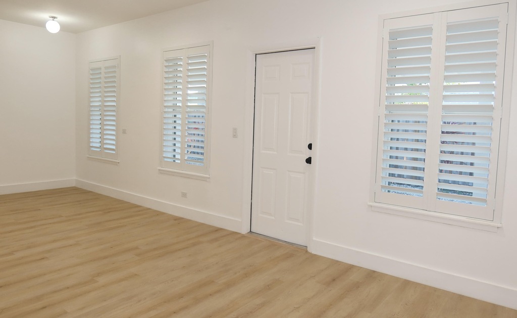 614 Palm Street - Photo 2