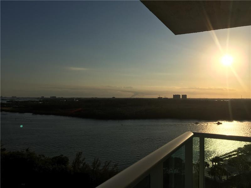 100 Bayview Drive - Photo 2