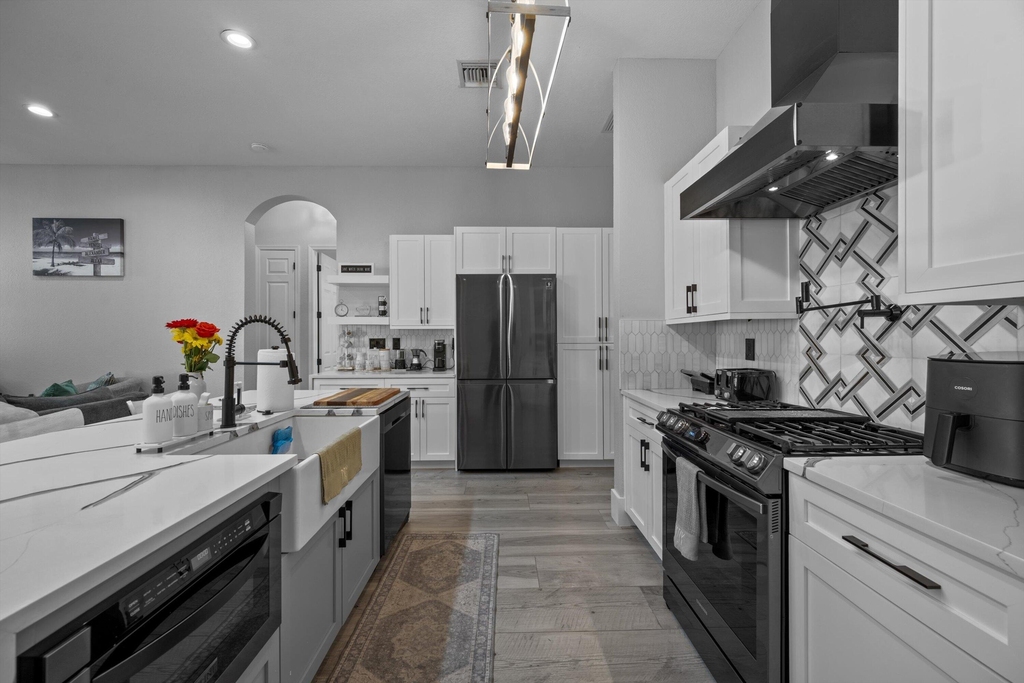 2926 Dovedale Court - Photo 4