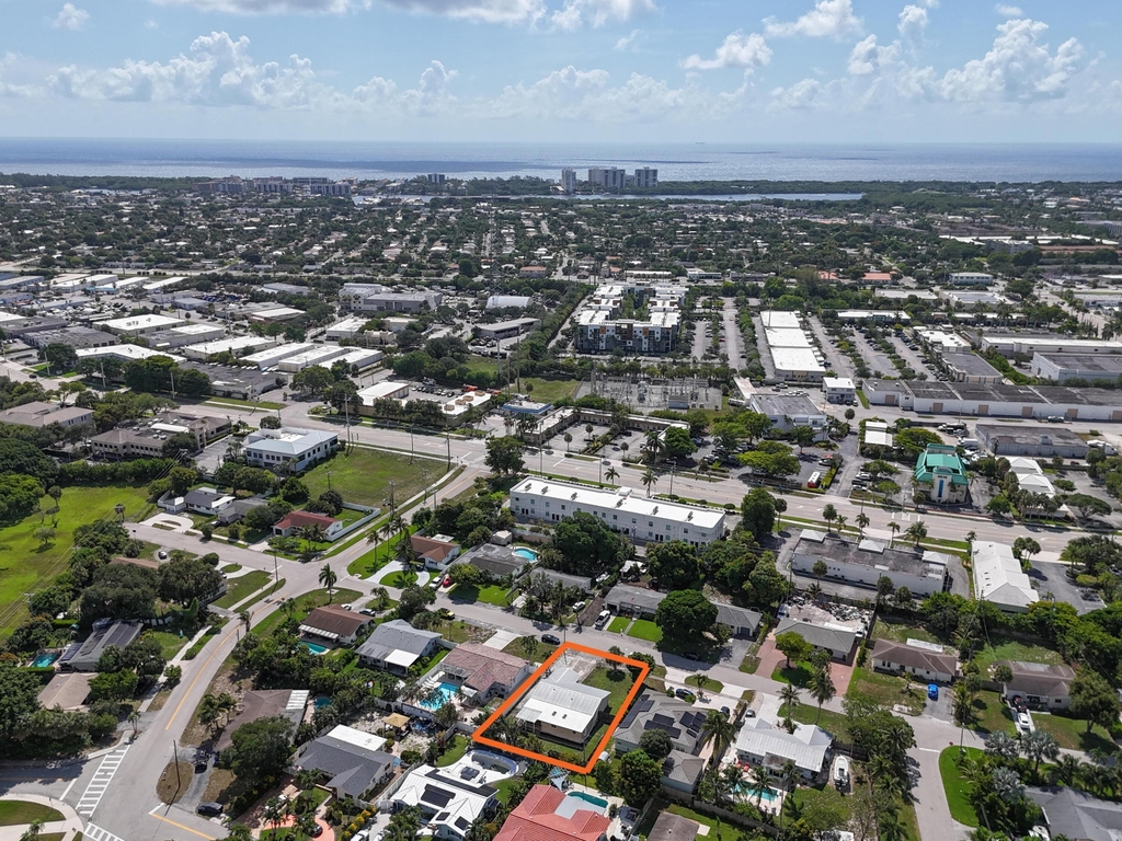 2233 Nw 3rd Avenue - Photo 36