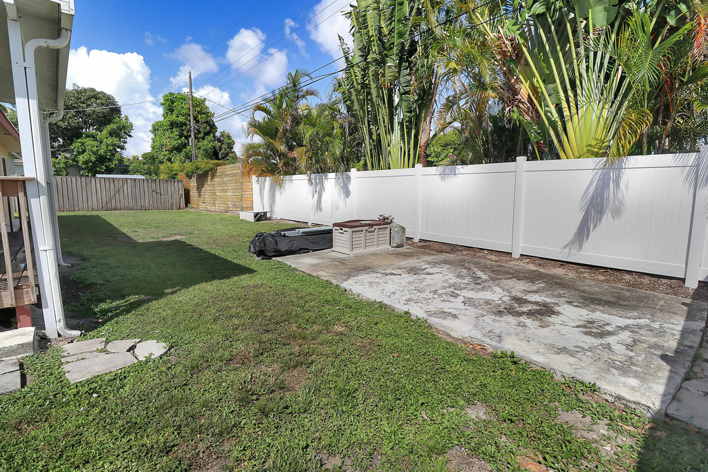 2233 Nw 3rd Avenue - Photo 28