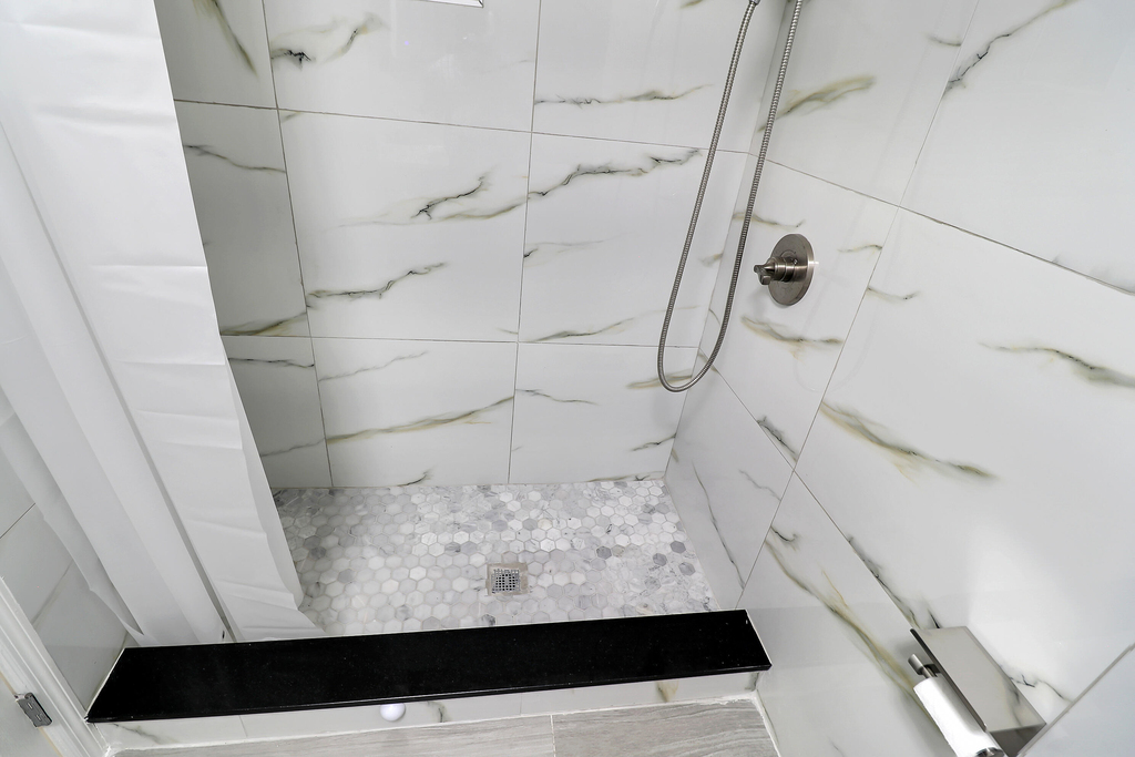 2233 Nw 3rd Avenue - Photo 21