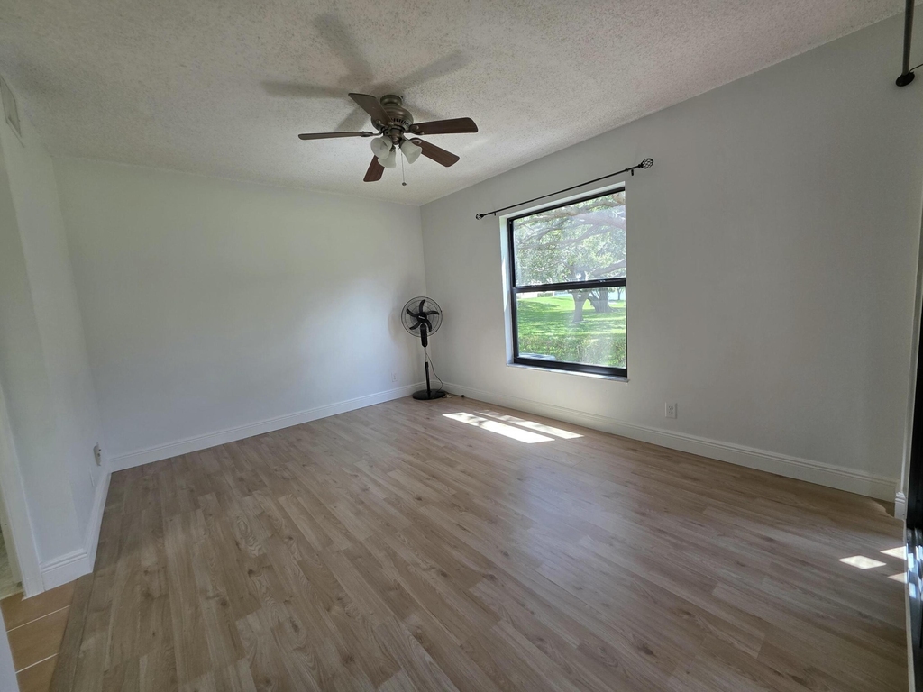 3300 Jaywood Terrace - Photo 12