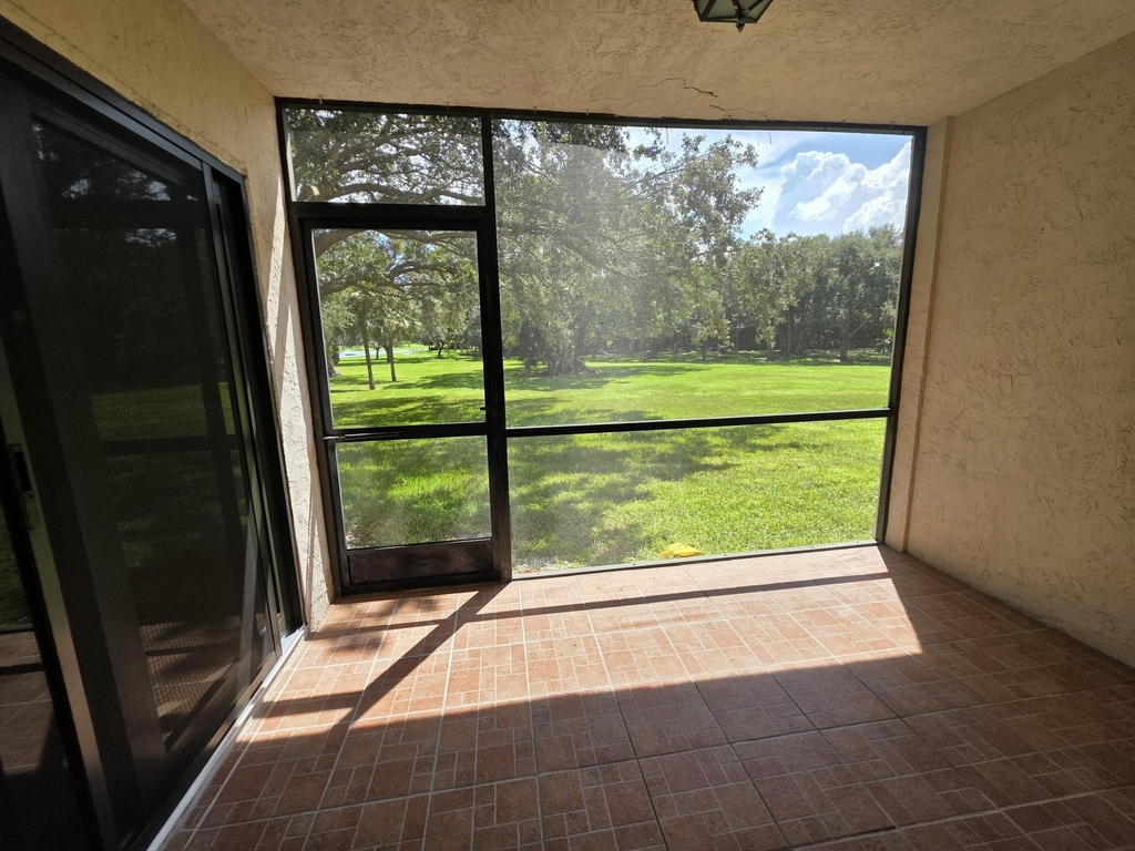 3300 Jaywood Terrace - Photo 18