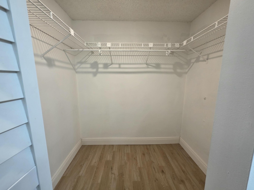 3300 Jaywood Terrace - Photo 16