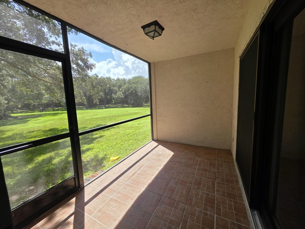 3300 Jaywood Terrace - Photo 17