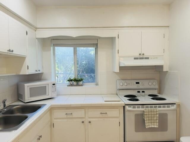 1100 Atlantic Shores Boulevard - Photo 4