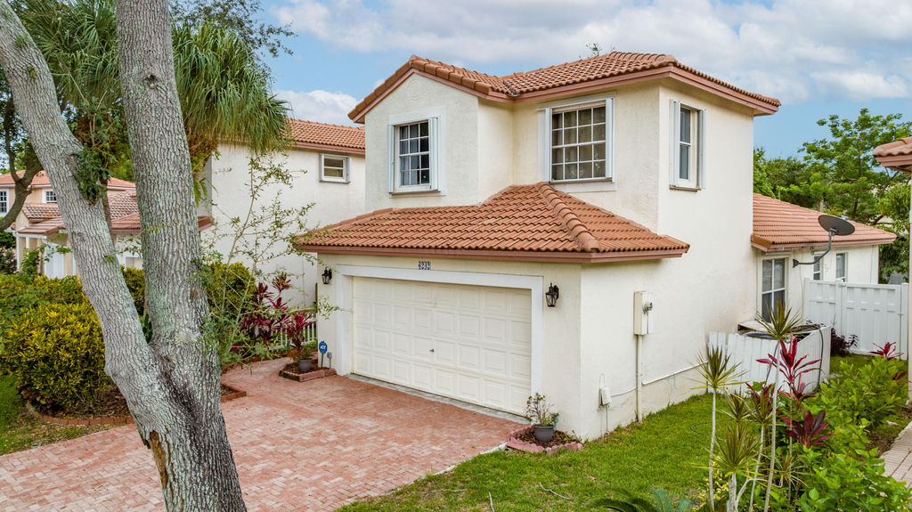 6242 Nw 38th Drive - Photo 0