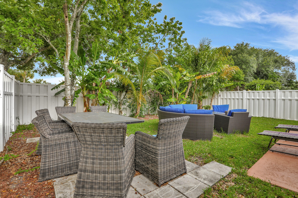 6242 Nw 38th Drive - Photo 10
