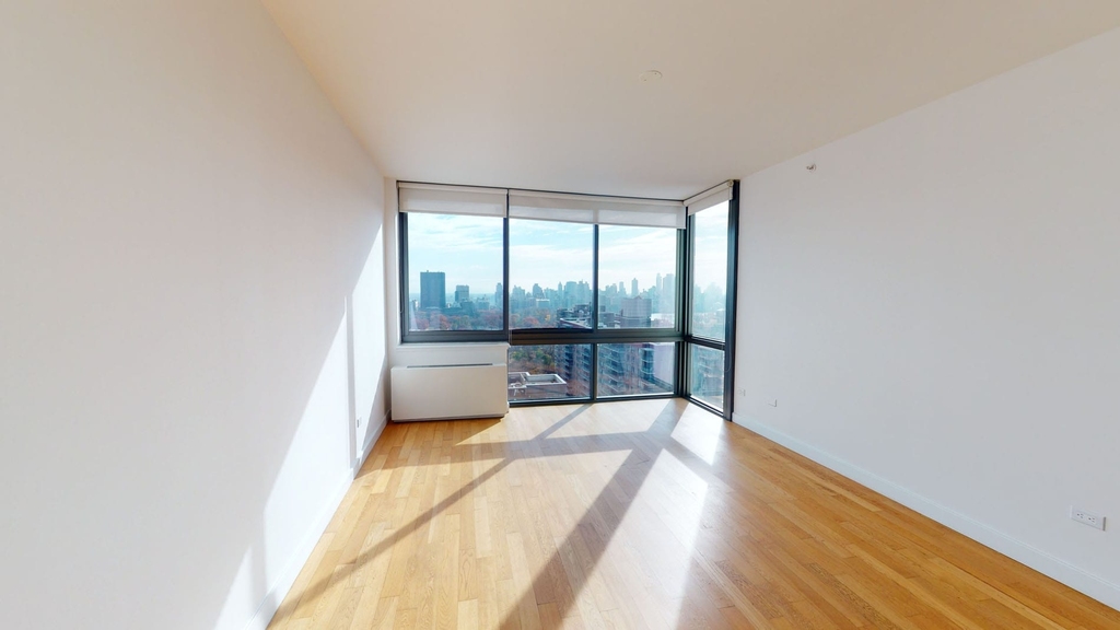 808 Columbus Ave - Photo 1
